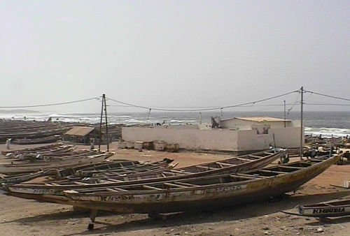 Senegal-MauritaniaBeachBoats.jpg